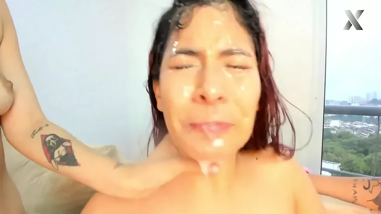 Lesbiene cu strapon
